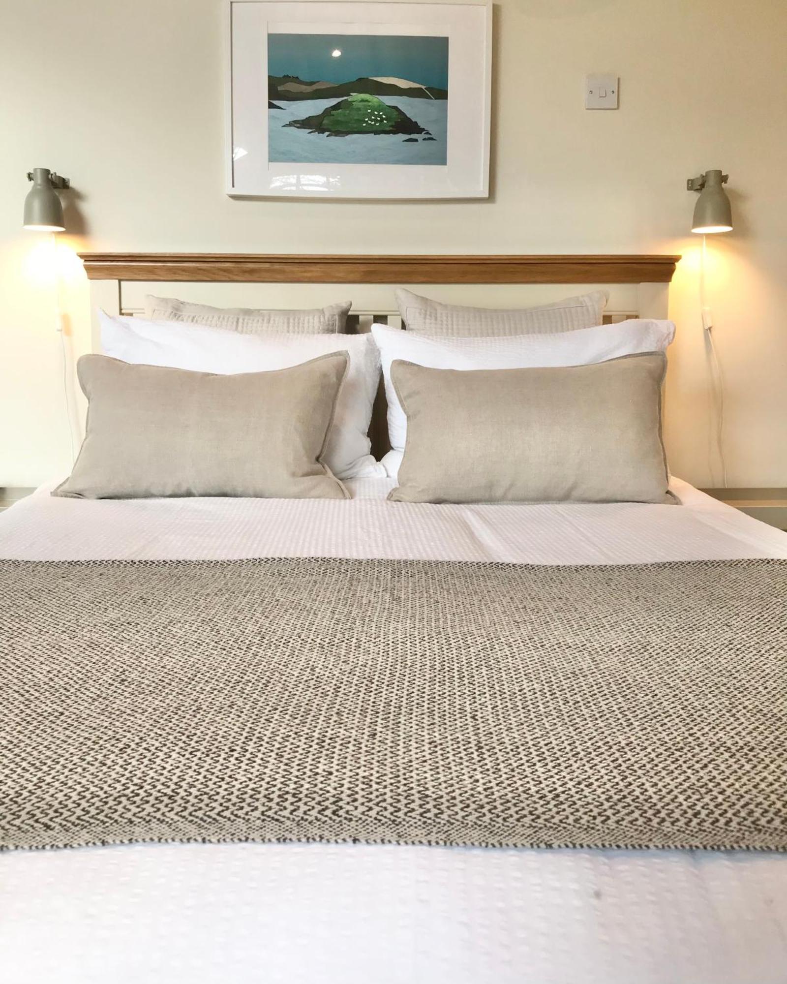 Coastal Chic Waterfront Studio Kinsale Bagian luar foto